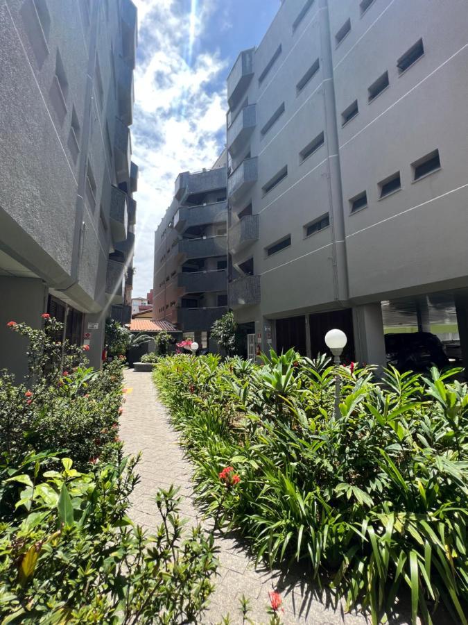 Apartamento Ape 27 Grande Bem Localizado *