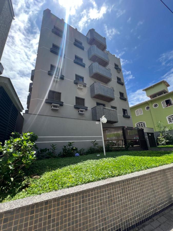 Apartamento Ape 27 Grande Bem Localizado *